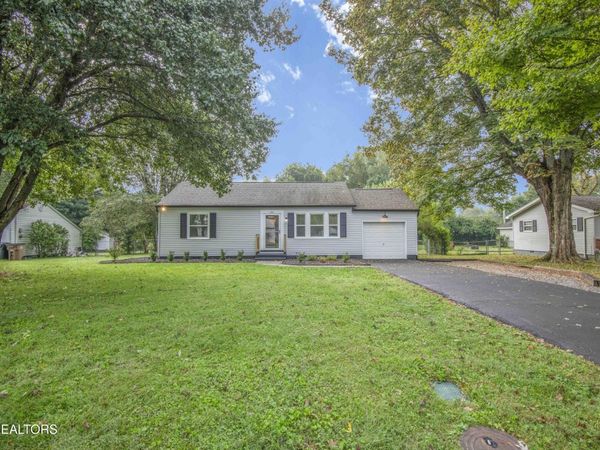 310 Canterbury Drive, Knoxville, TN 37920