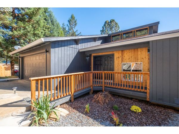 267 Mountain View, Glide, OR 97443