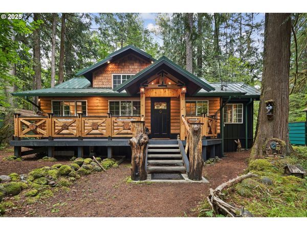 27172 E MARION RD, Rhododendron, OR 97049