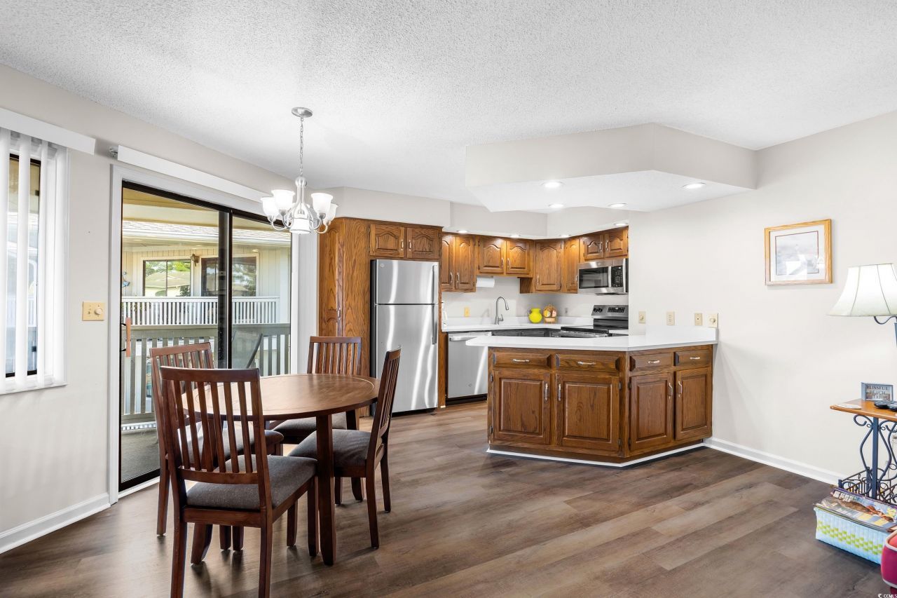 4222 Pinehurst Circle Photo 11