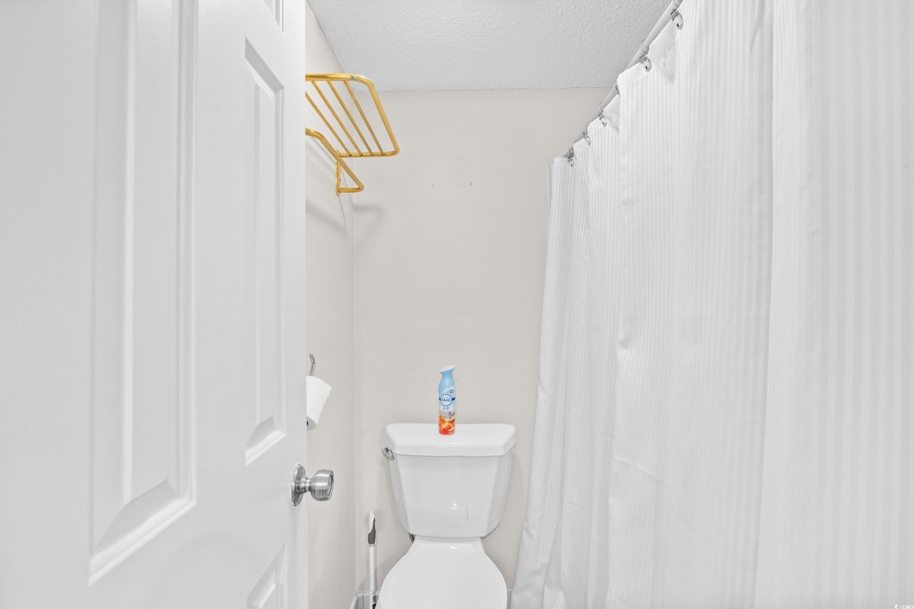 4222 Pinehurst Circle Photo 20