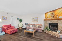 4222 Pinehurst Circle photo 4