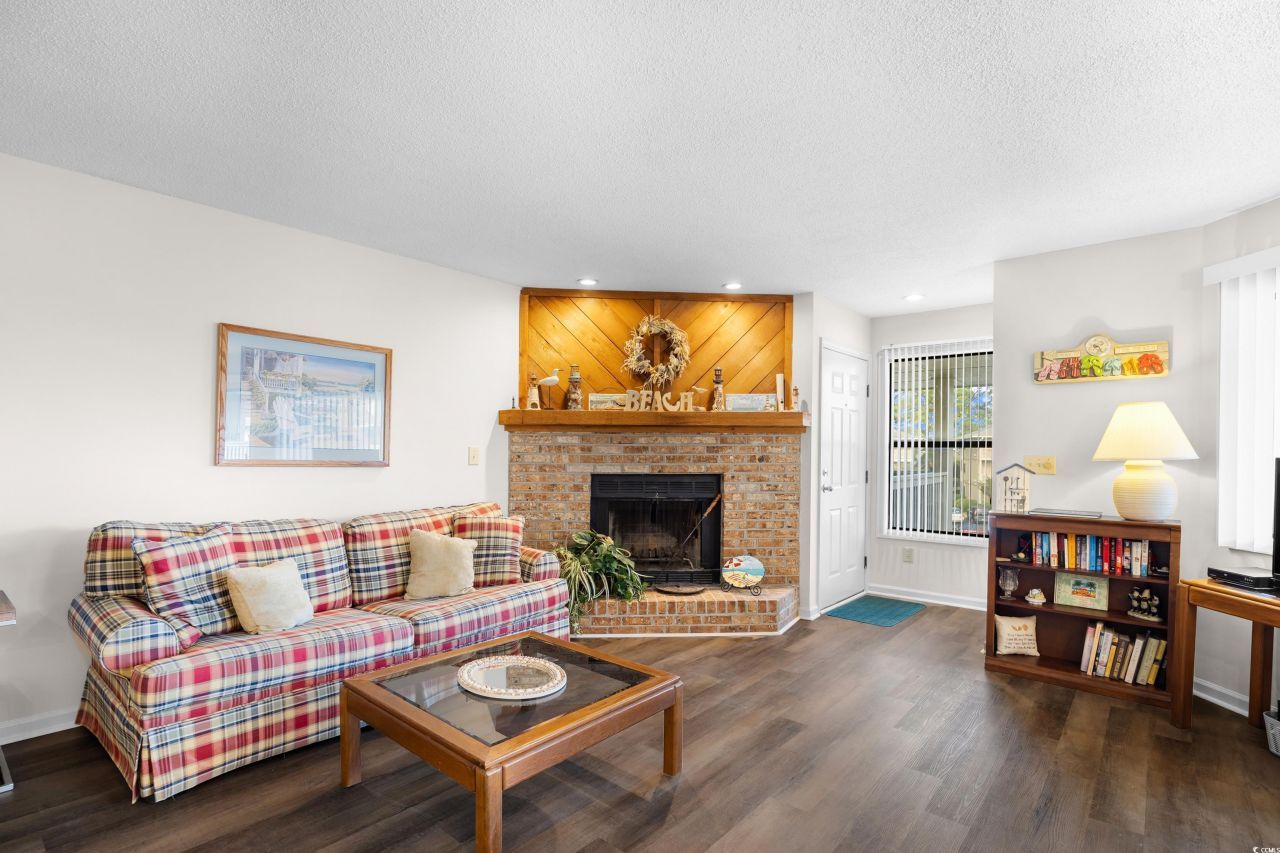 4222 Pinehurst Circle Photo 7