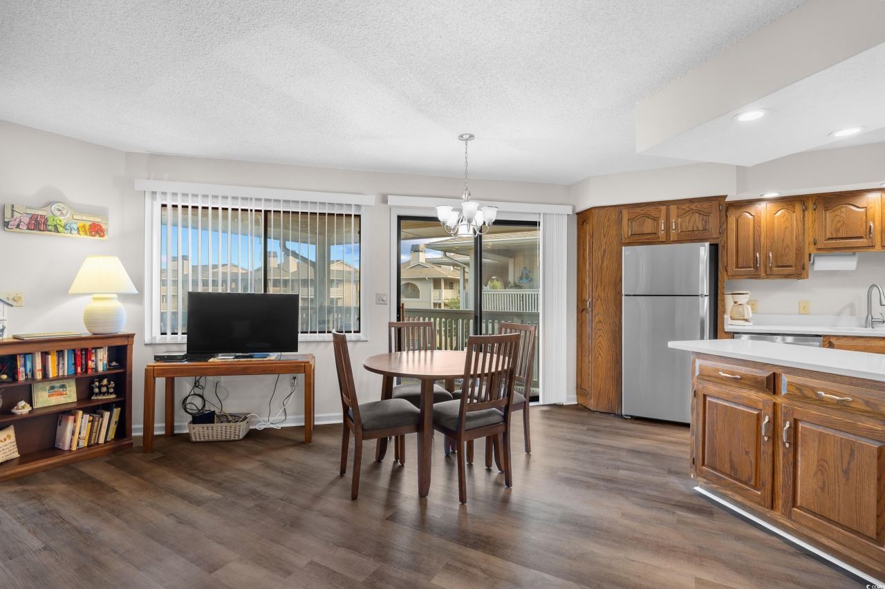 4222 Pinehurst Circle Photo 8