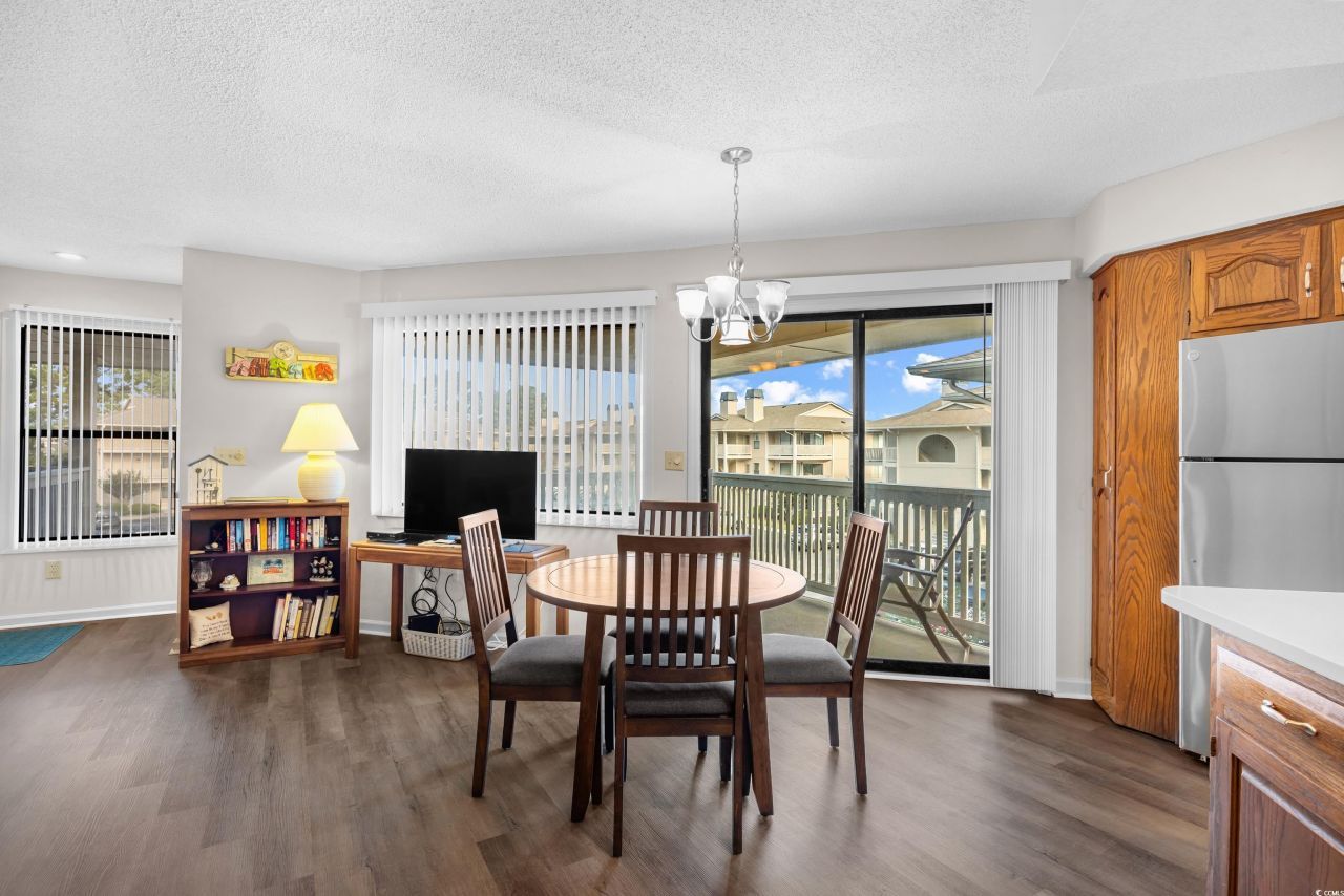 4222 Pinehurst Circle Photo 9