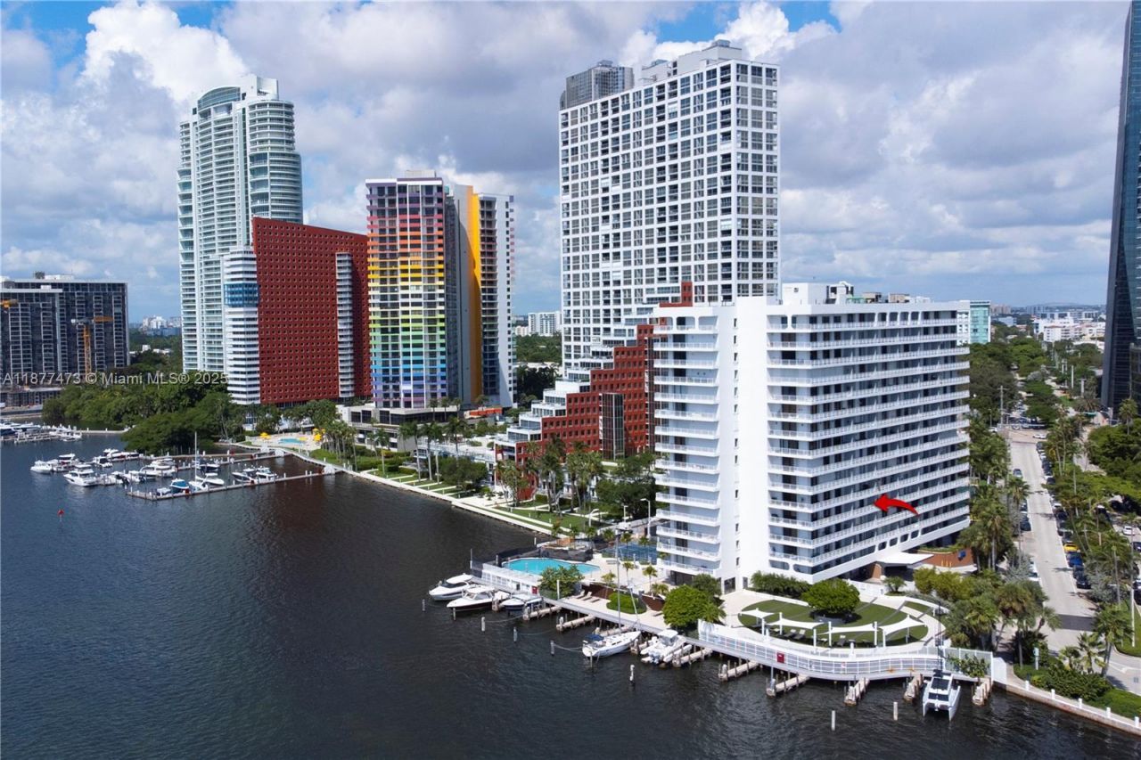 200 SE 15th Rd, Unit 6F, Miami, FL 33129 Photo