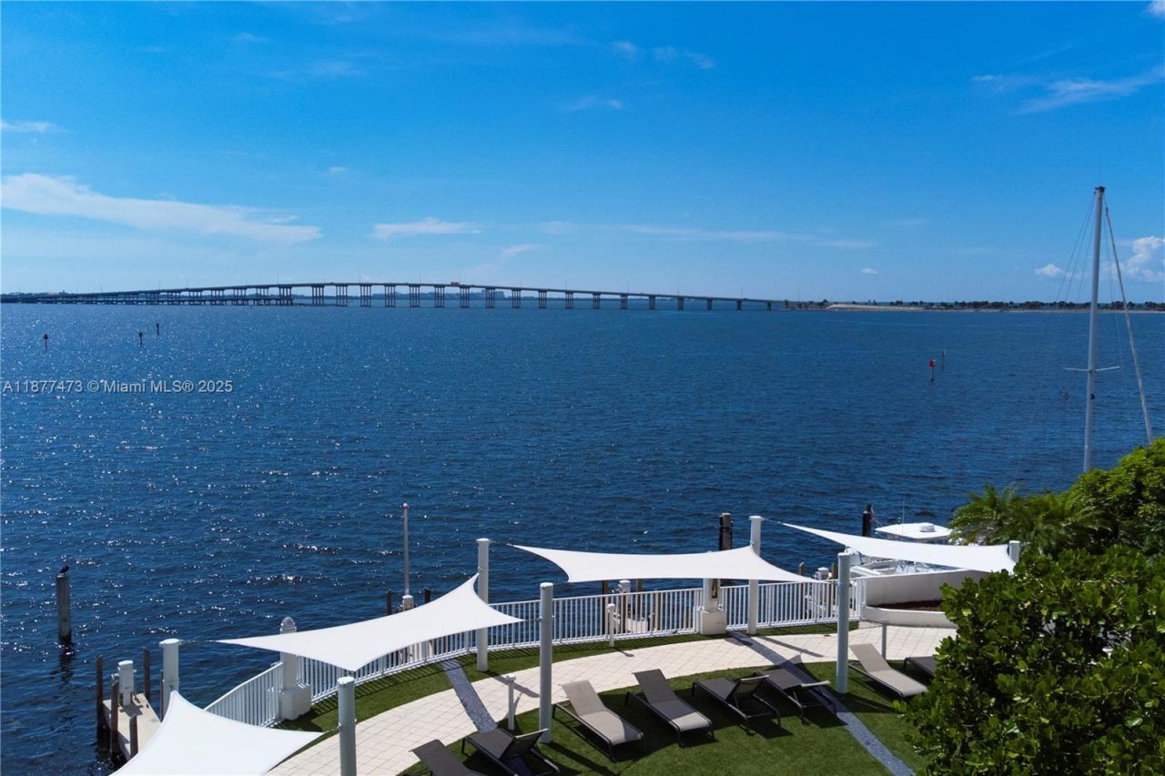 200 SE 15th Rd, Unit 6F, Miami, FL 33129 Photo