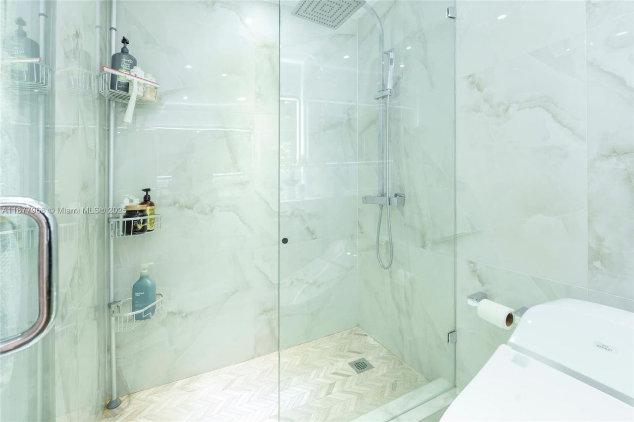 6770 Indian Creek Dr, Unit 15T, Miami Beach, FL 33141 Photo