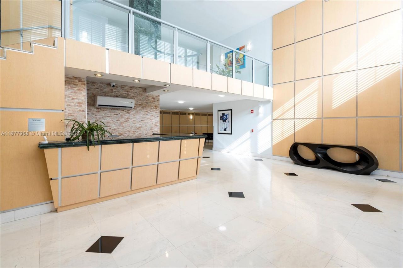 6770 Indian Creek Dr, Unit 15T, Miami Beach, FL 33141 Photo