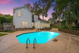 204 Factors Walk photo 4