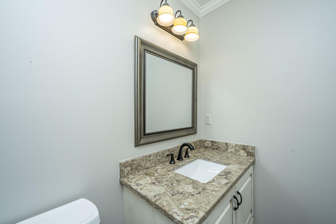 204 Factors Walk Photo 43