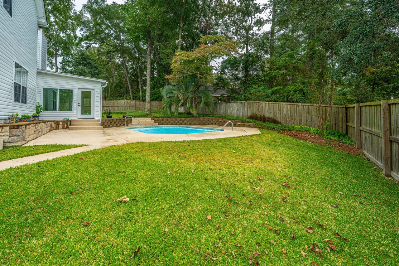 204 Factors Walk Photo 52