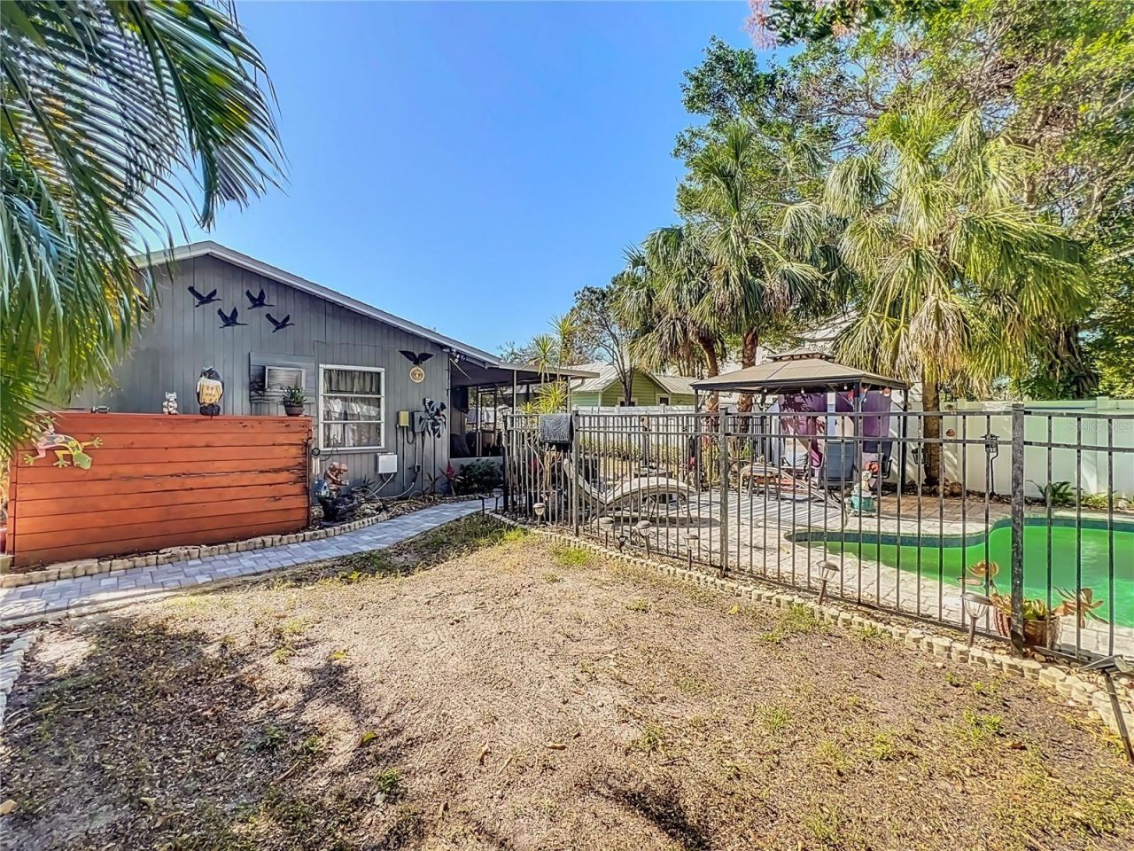 1687 Arlington Street, Sarasota, FL 34239 Photo
