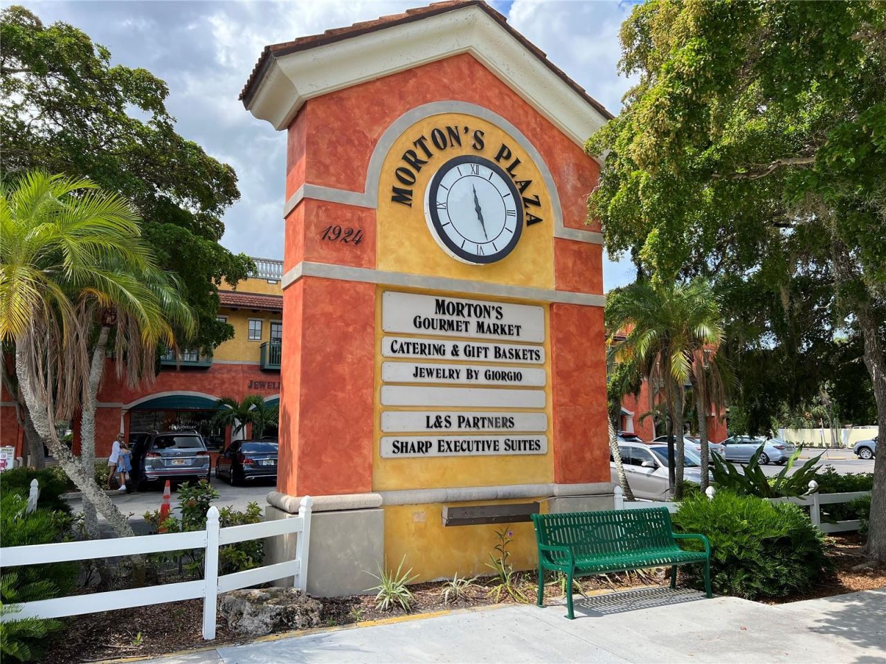 1687 Arlington Street, Sarasota, FL 34239 Photo