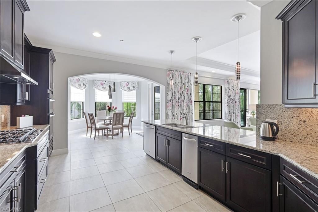 2751 Tiburon Blvd E, Unit 201, Naples, FL 34109 Photo