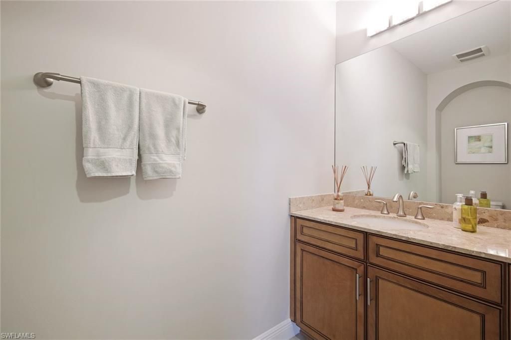 2751 Tiburon Blvd E, Unit 201, Naples, FL 34109 Photo
