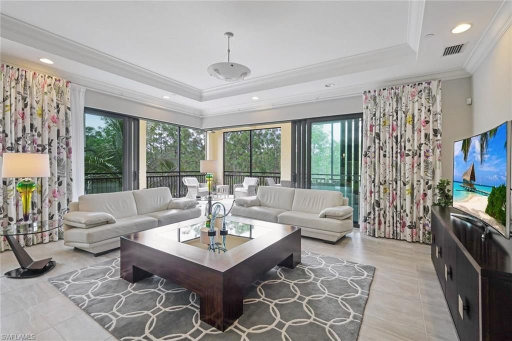 2751 Tiburon Blvd E, Unit 201, Naples, FL 34109 Photo