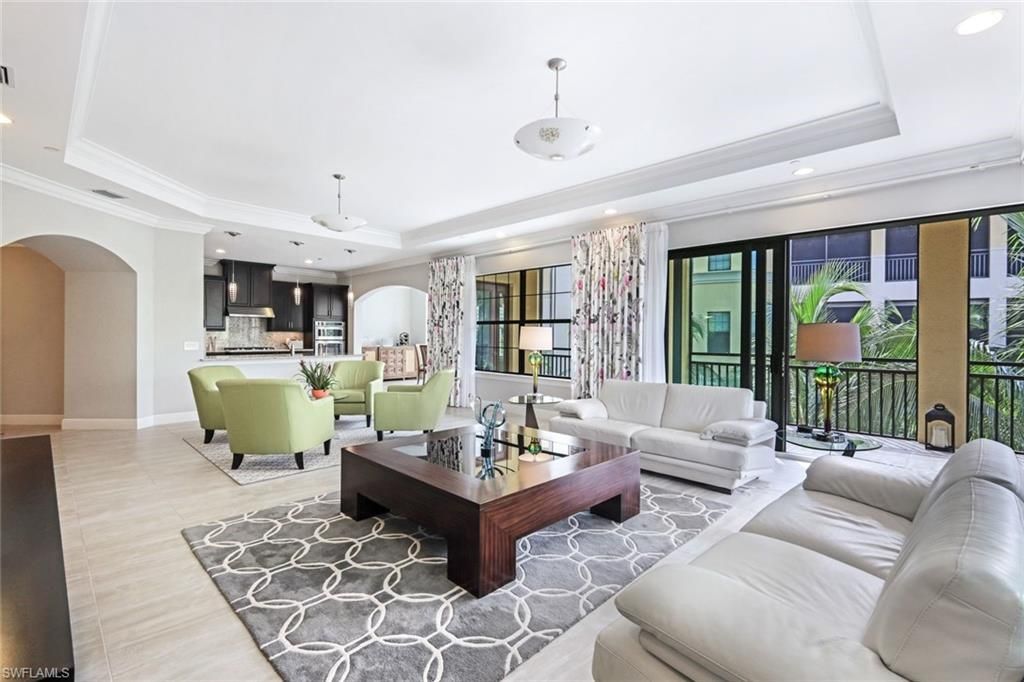 2751 Tiburon Blvd E, Unit 201, Naples, FL 34109 Photo