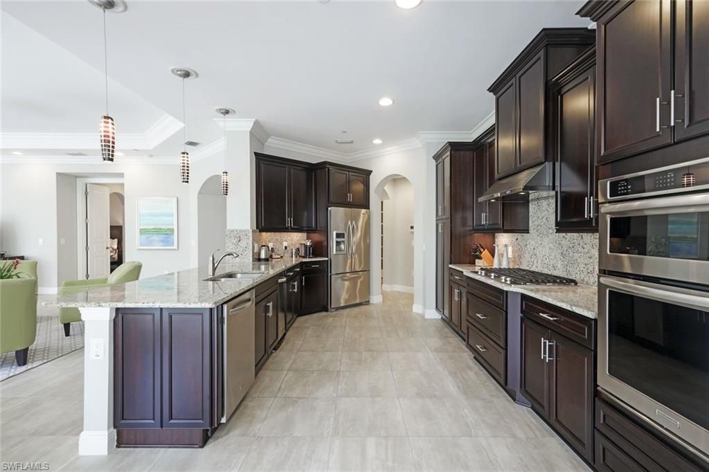 2751 Tiburon Blvd E, Unit 201, Naples, FL 34109 Photo