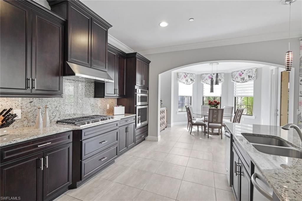 2751 Tiburon Blvd E, Unit 201, Naples, FL 34109 Photo