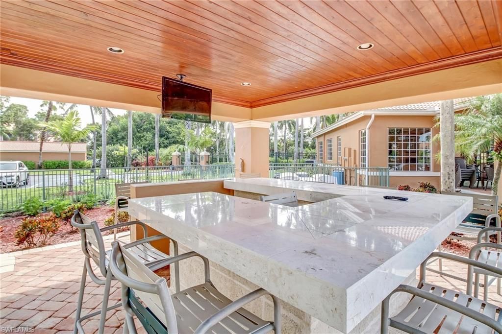 1195 Wildwood Lakes Blvd, Unit 202, Naples, FL 34104 Photo