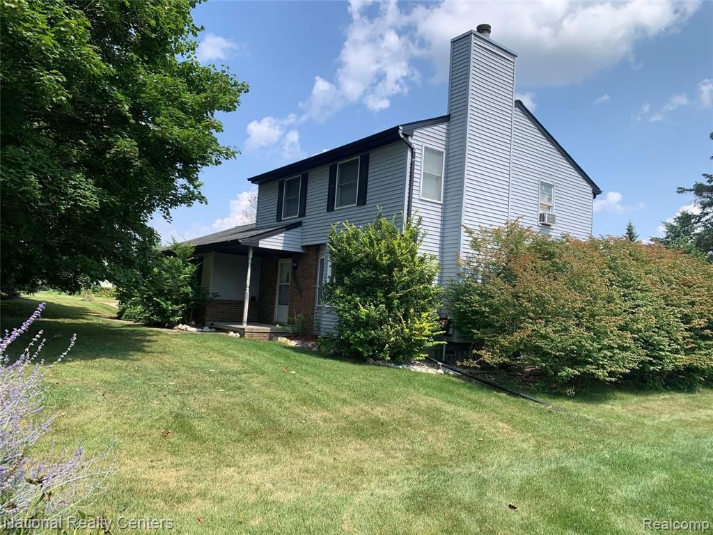 28776 Danvers Court, South Lyon, MI 48178 Main Photo