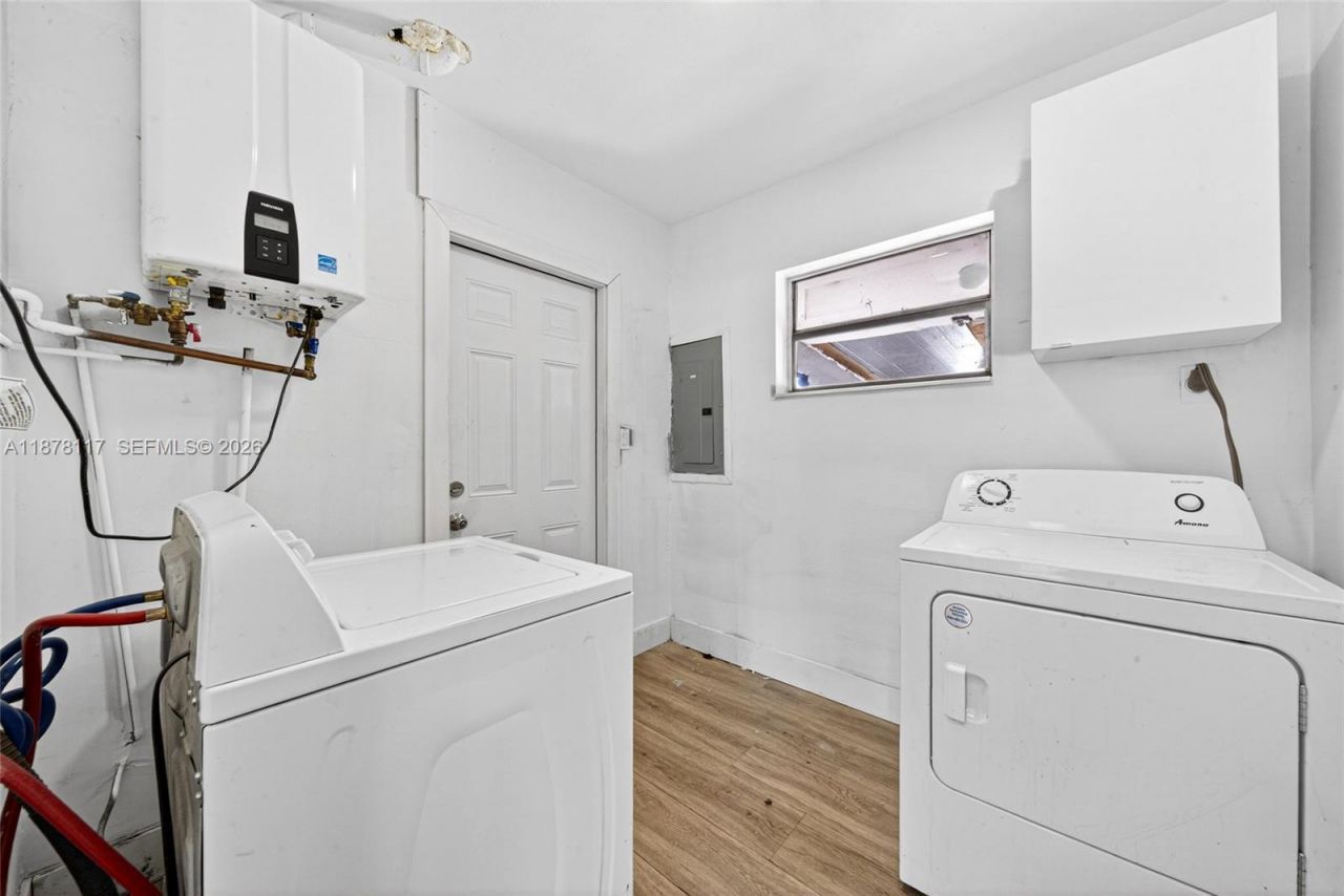 1320 NW 179th St, Miami Gardens, FL 33169 Photo