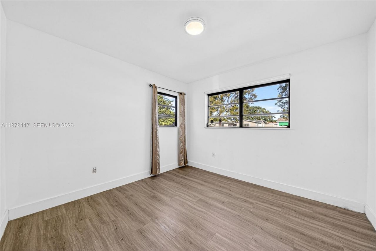 1320 NW 179th St, Miami Gardens, FL 33169 Photo