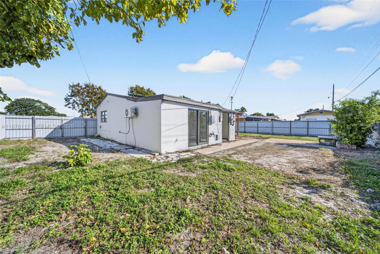 1320 NW 179th St, Miami Gardens, FL 33169 Photo