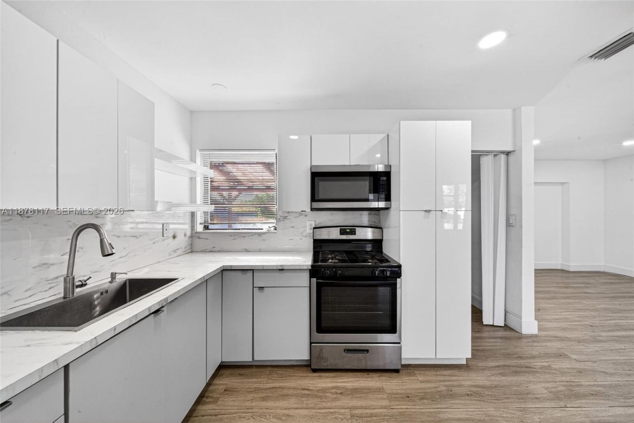 1320 NW 179th St, Miami Gardens, FL 33169 Photo