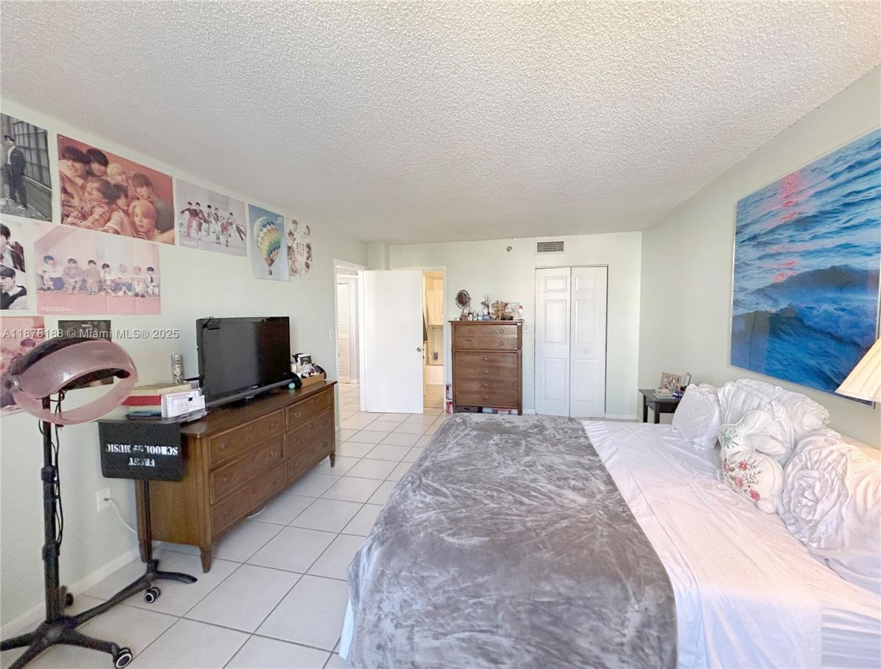 540 Brickell Key Dr, Unit 811, Miami, FL 33131 Photo