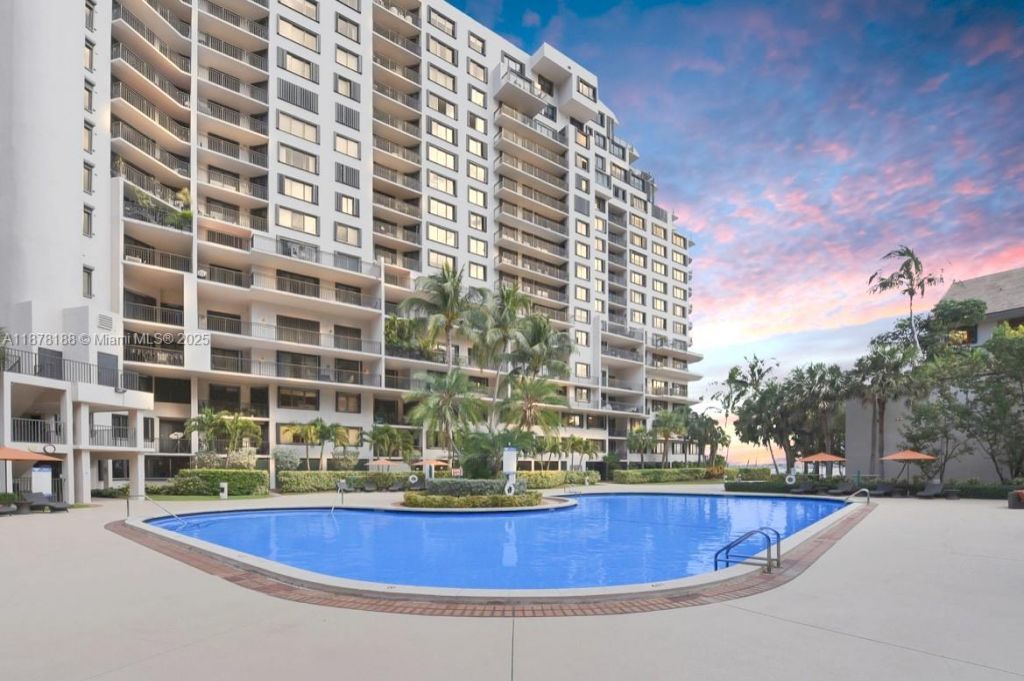 540 Brickell Key Dr, Unit 811, Miami, FL 33131 Photo