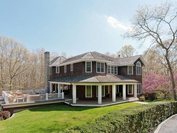 1477 Deerfield Road, Water Mill, NY 11976