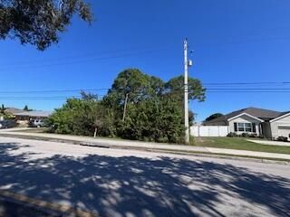 2249 SE Lennard Road, Port Saint Lucie, FL 34952 Photo