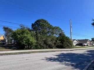 2249 SE Lennard Road, Port Saint Lucie, FL 34952 Photo