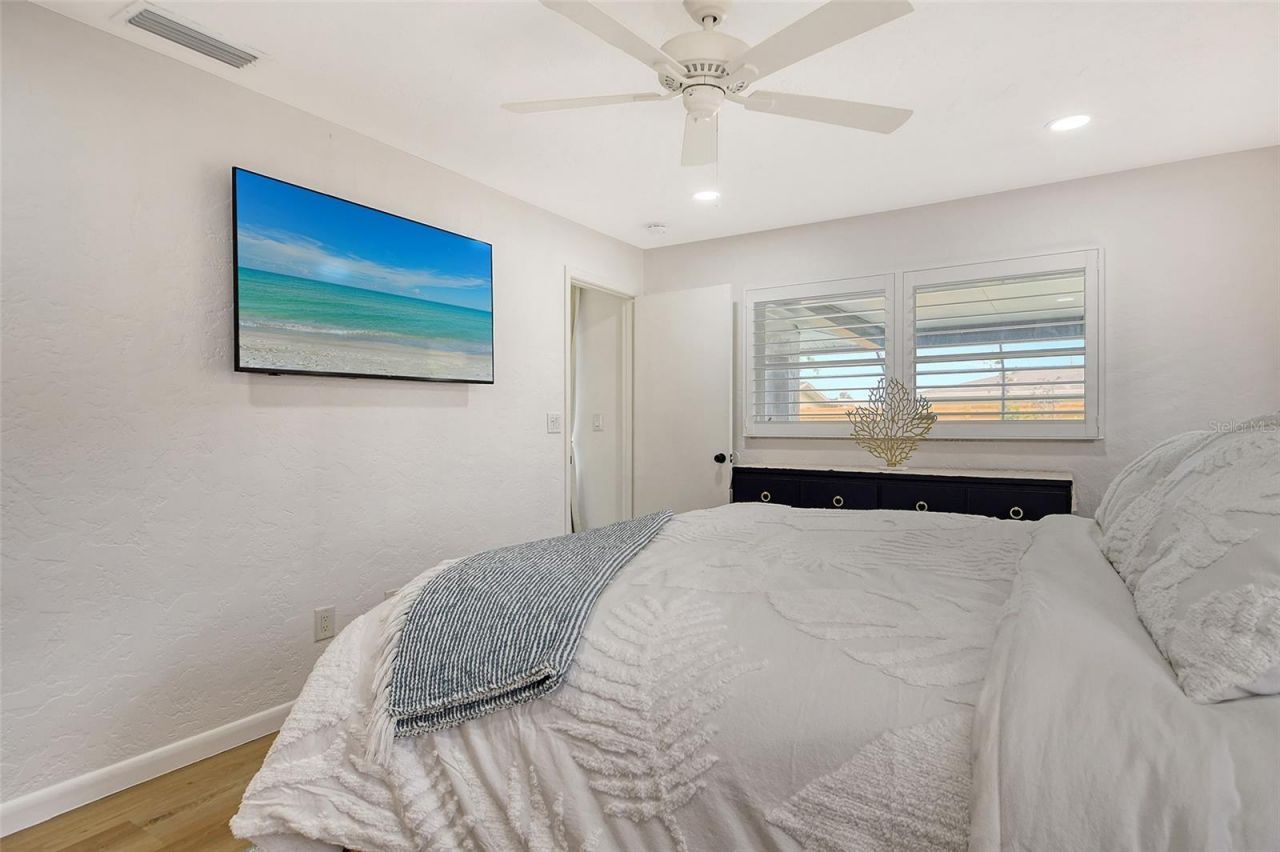 6722 Roxbury Drive, Sarasota, FL 34231 Photo