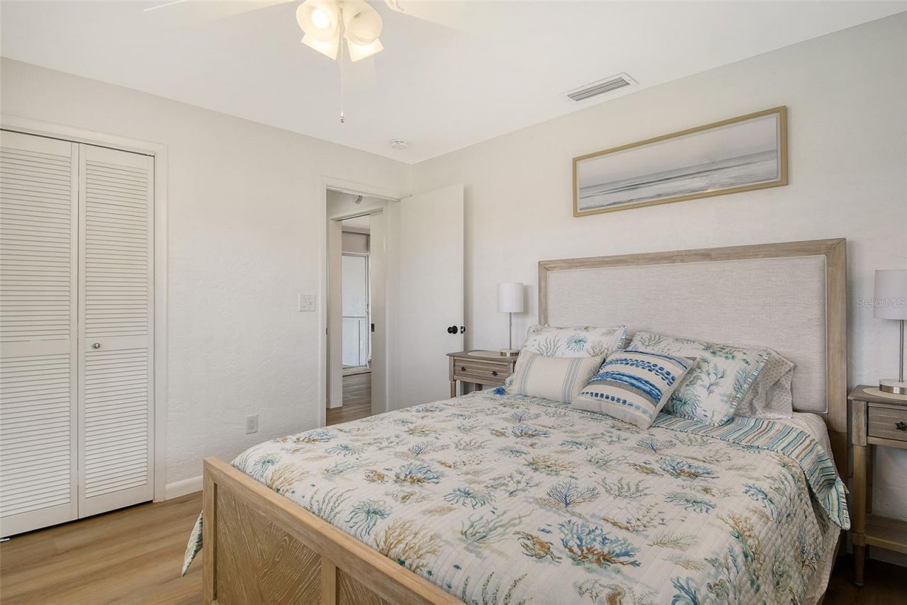 6722 Roxbury Drive, Sarasota, FL 34231 Photo