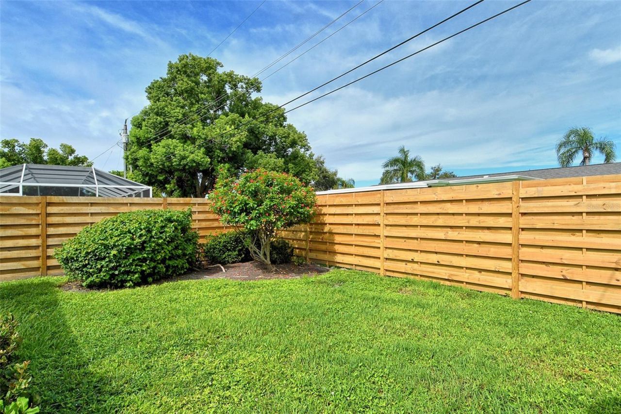6722 Roxbury Drive, Sarasota, FL 34231 Photo