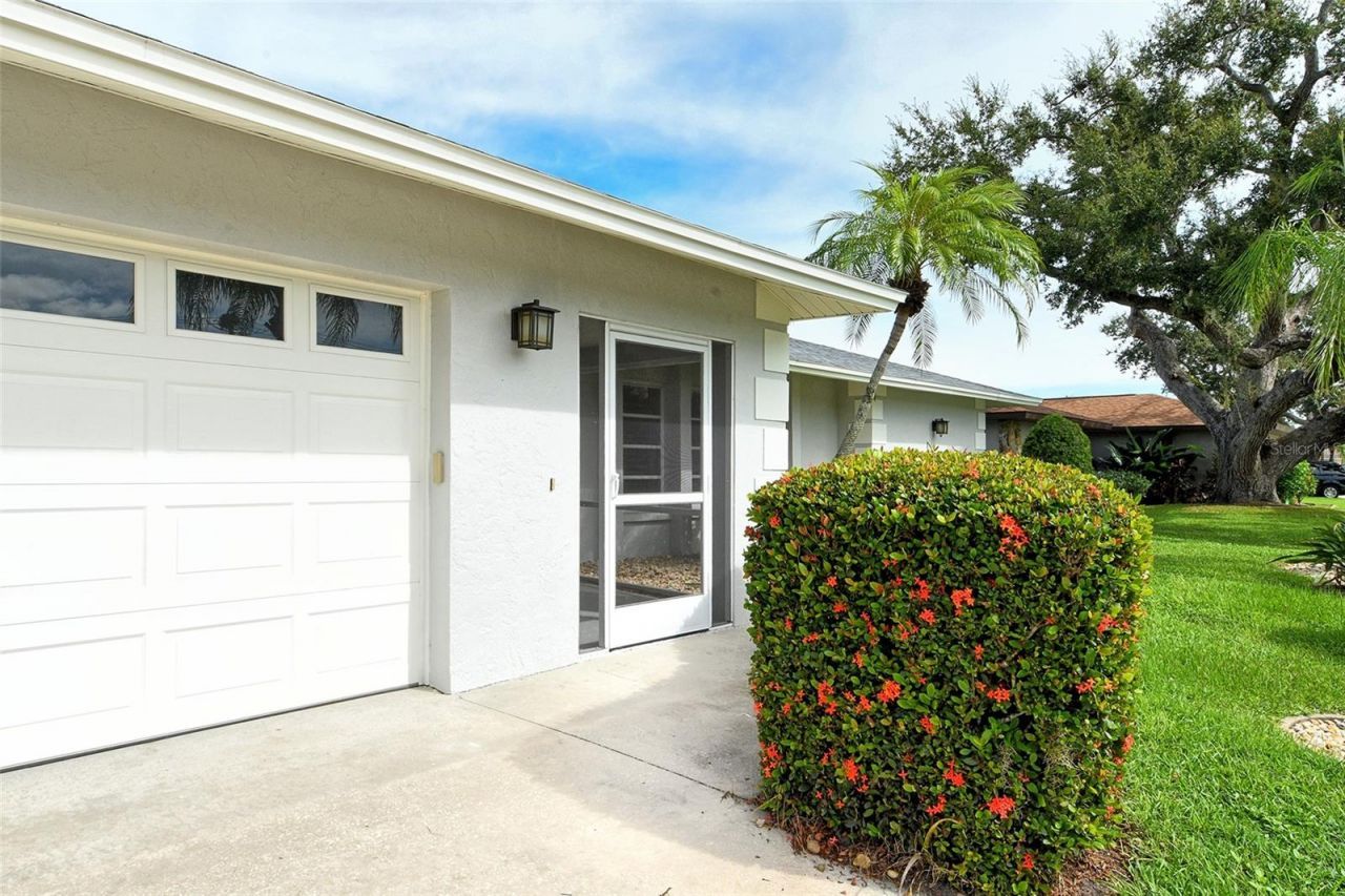 6722 Roxbury Drive, Sarasota, FL 34231 Photo