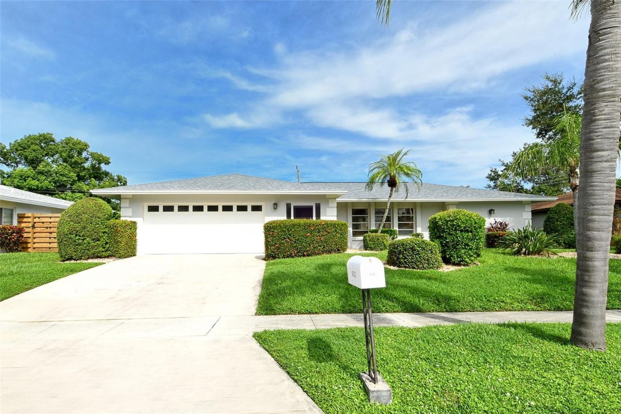 6722 Roxbury Drive, Sarasota, FL 34231 Photo
