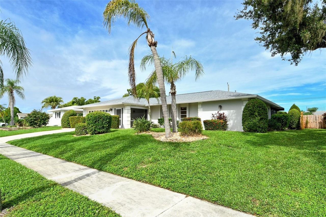 6722 Roxbury Drive, Sarasota, FL 34231 Photo