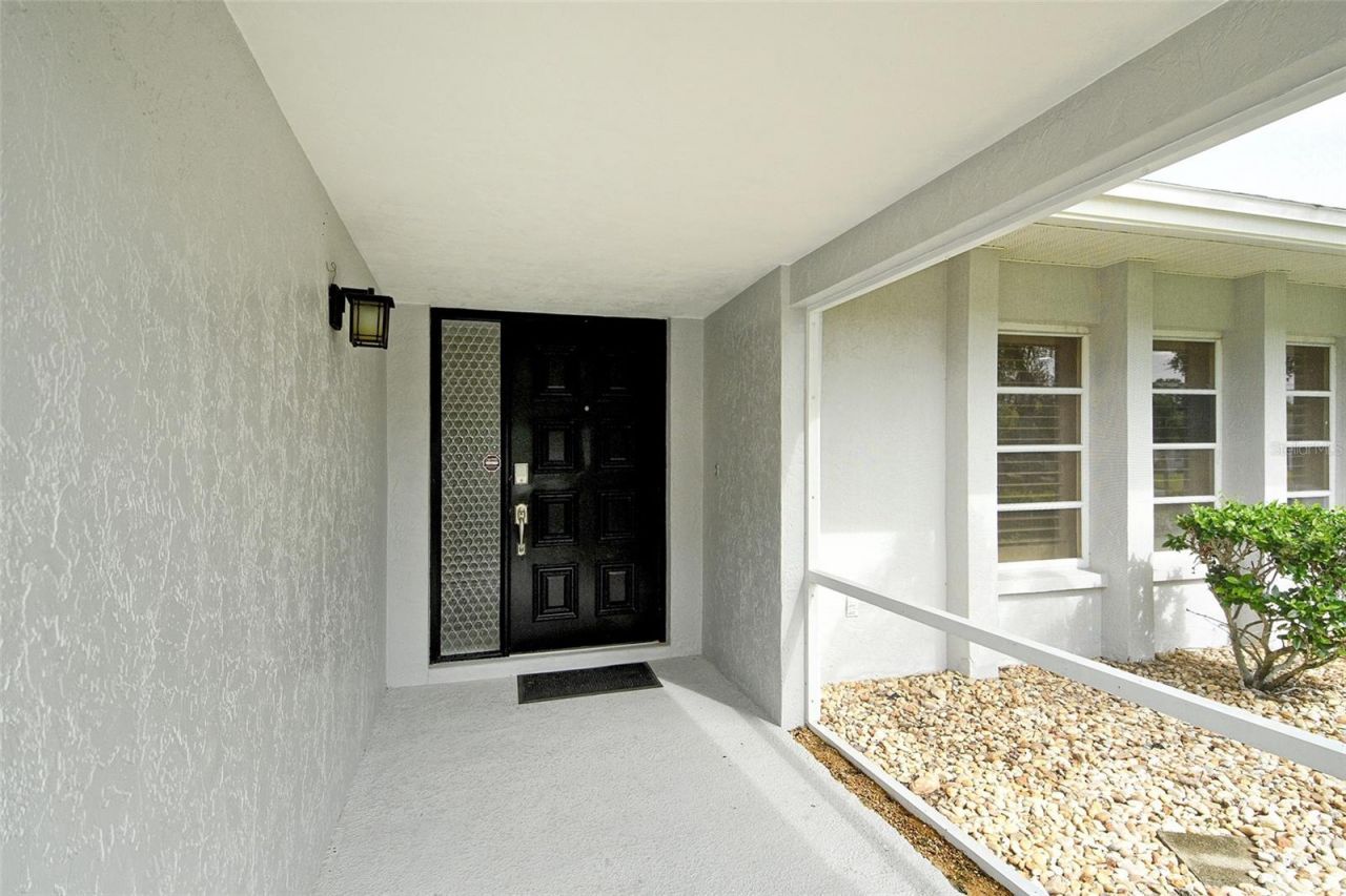 6722 Roxbury Drive, Sarasota, FL 34231 Photo