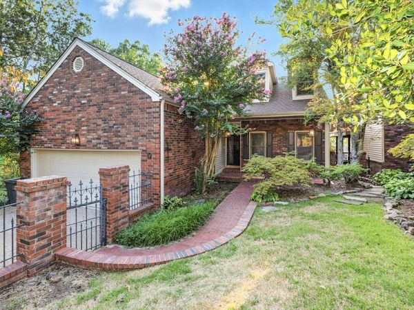 801 Pleasant Valley Drive, Little Rock, AR 72227