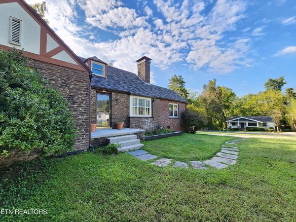 200 E Red Bud Rd, Knoxville, TN 37920