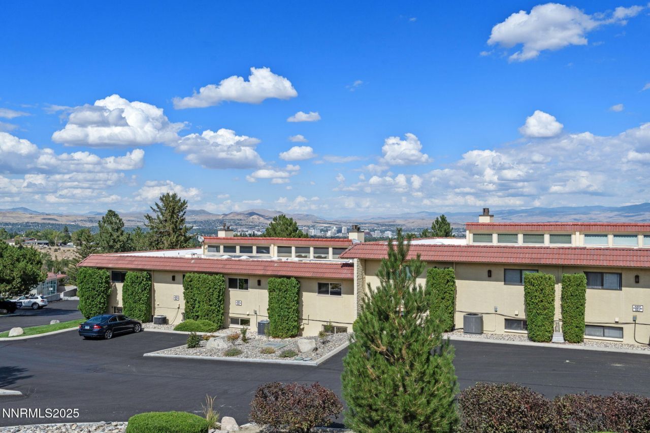 3471 Skyline Boulevard, Reno, NV 89509 Photo