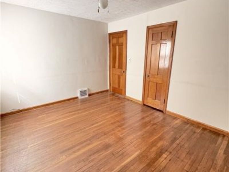 5139 E 114th Street, Garfield Heights, OH 44125 Photo 5