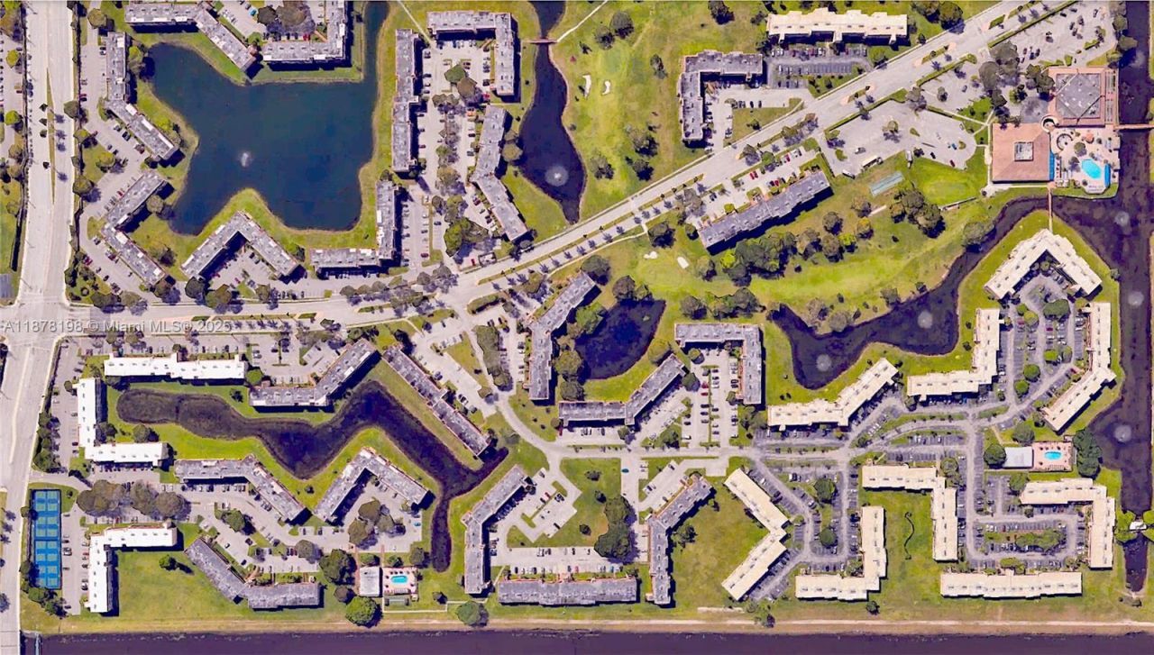 9041 Sunrise Lakes Blvd, Unit 106, Sunrise, FL 33322 Photo