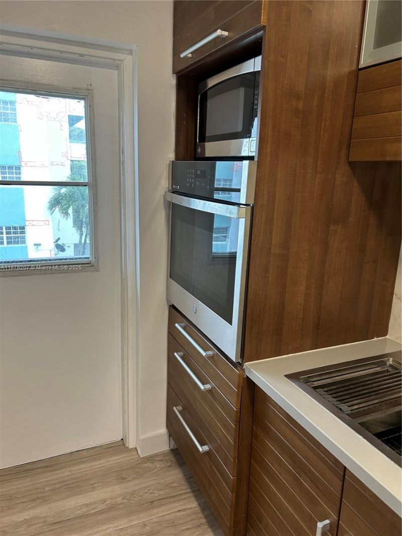 7845 NE Bayshore Ct, Unit 20, Miami, FL 33138 Photo