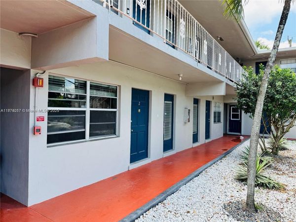 1830 Cleveland St, Unit 2, Hollywood, FL 33020