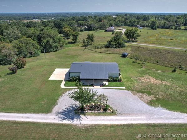 13789 S 309th East Avenue, Coweta, OK 74429